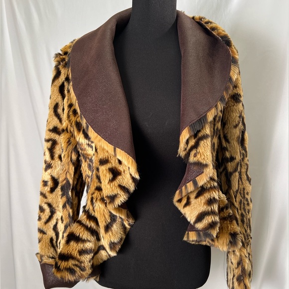 Reversible faux furr jacket - Picture 7 of 8